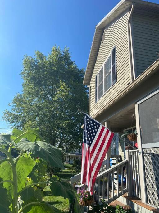 Solar Roof, Eco-Friendly Home Baltimore Exterior photo